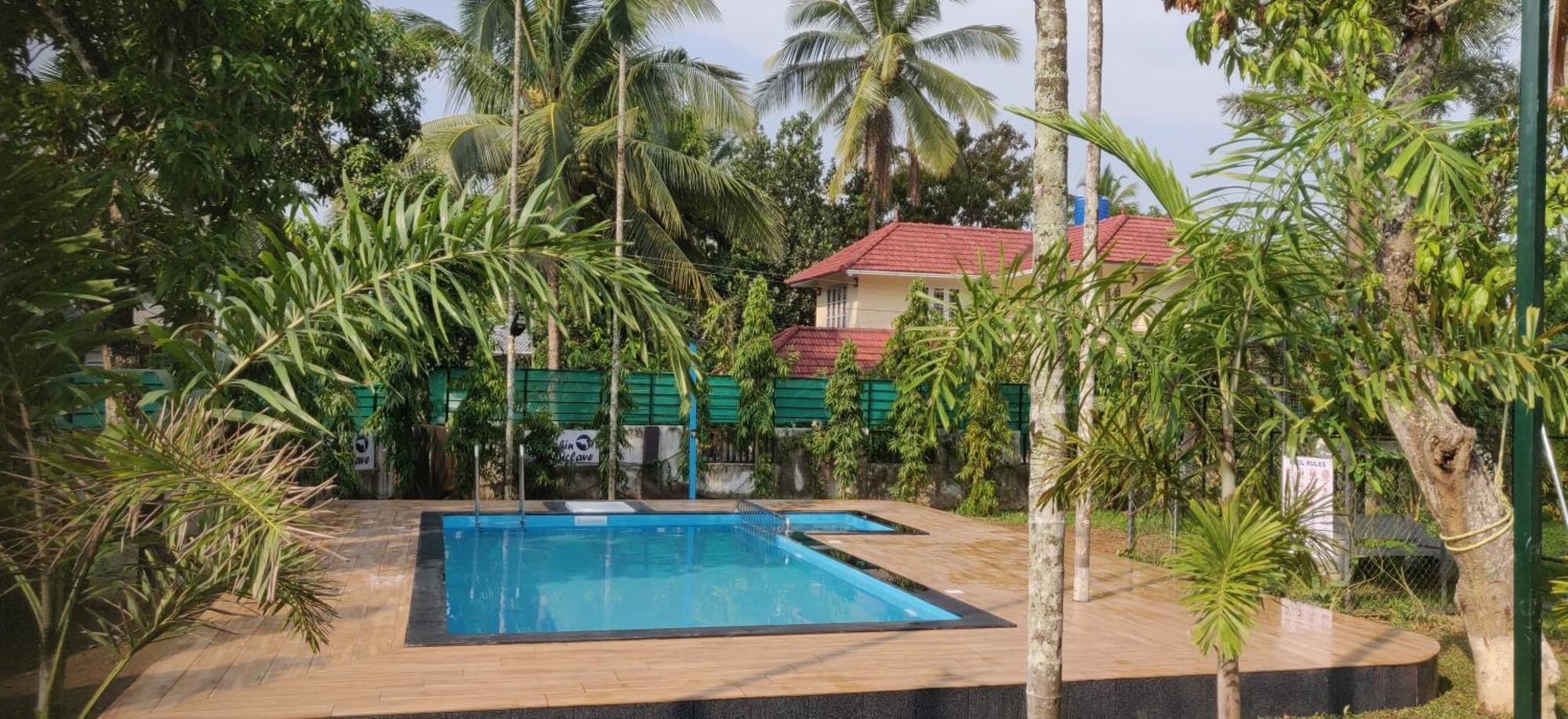 Dolphin Enclave Service Studio Apartments Kalpetta Exterior foto