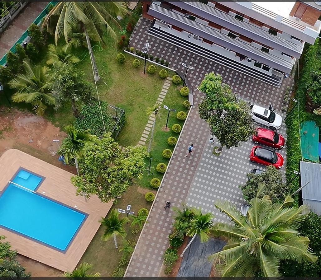 Dolphin Enclave Service Studio Apartments Kalpetta Exterior foto