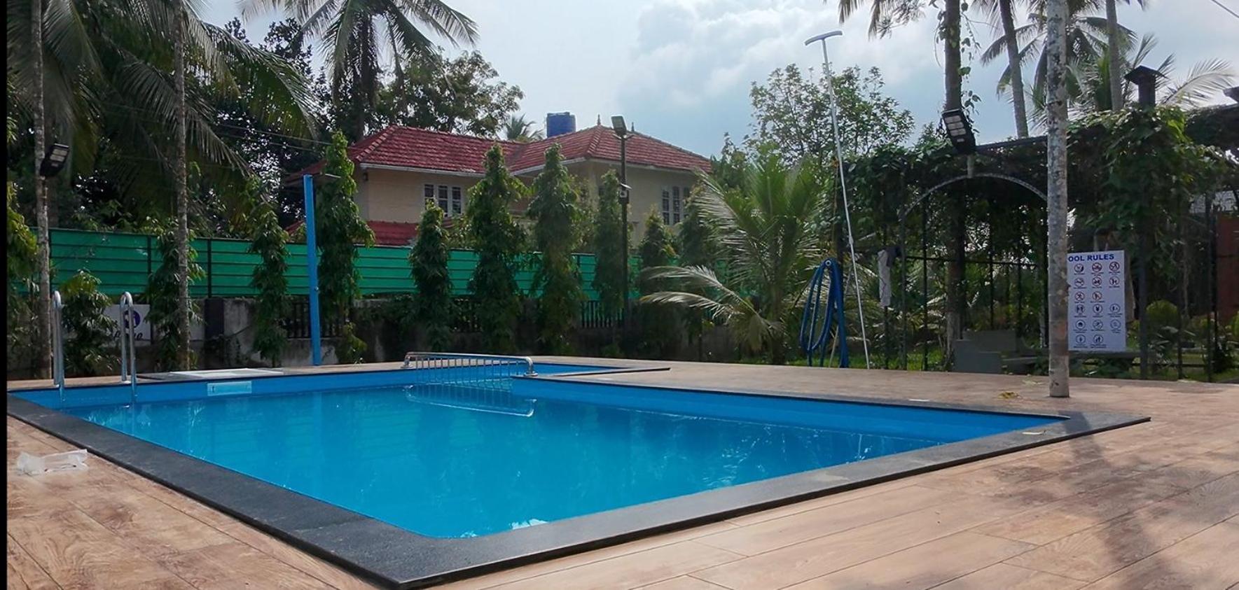 Dolphin Enclave Service Studio Apartments Kalpetta Exterior foto